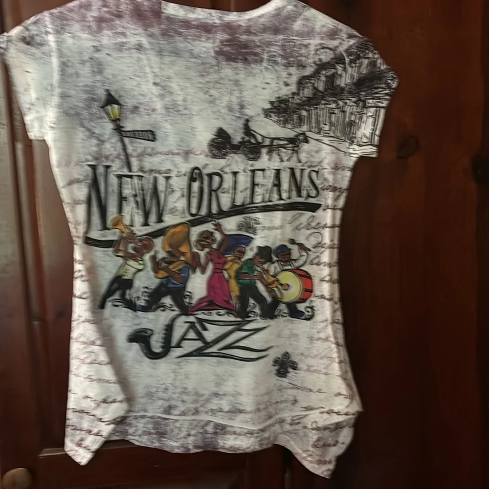 Sequined Tee - Picture 2 of 3